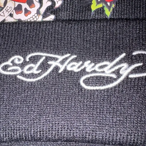 Ed Hardy two Black Beanie Hats "Love Kills Slowly" Skull Rose Graphic Rhinestone - Picture 6 of 7